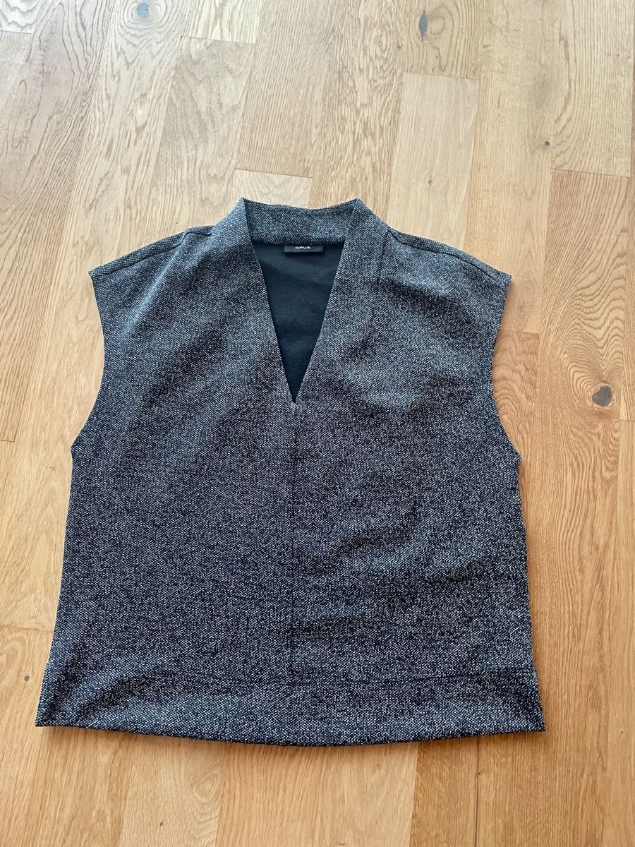Opus Gilet & Giacche senza maniche: Damen Weste Opus Grösse 38 blauschwarz meliert – Usato da Oberwil BL venduto da another-day-of-sun