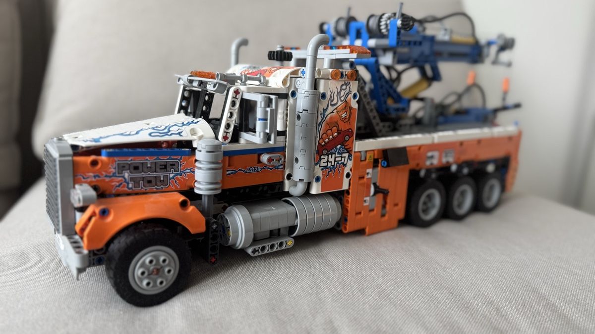 Lego Giocattoli: Lego Technics LKW  42128 – Usato da Thun venduto da Topmat