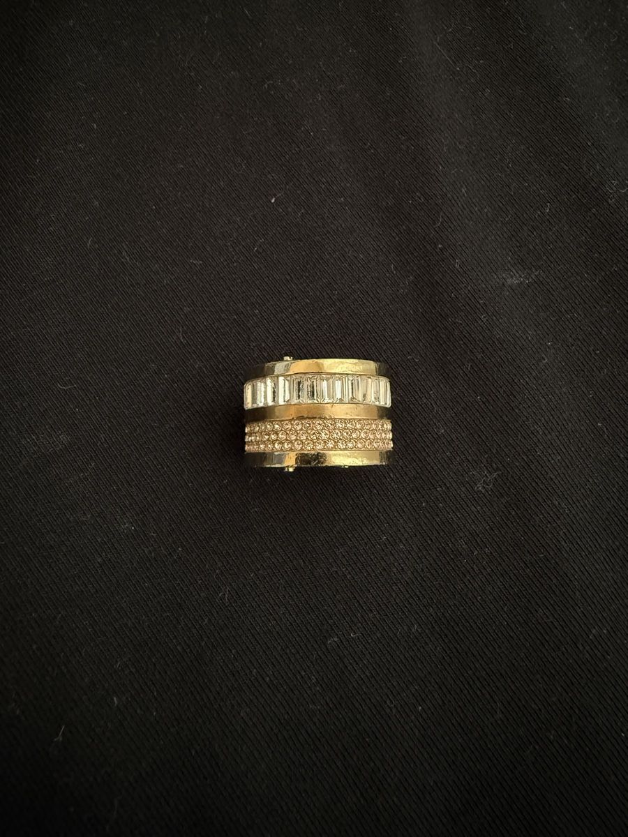 Michael Kors Ringe: Michael Kors Statement Ring goldfarben mit Kristallen – Gebraucht aus Winterthur von fij_f65r
