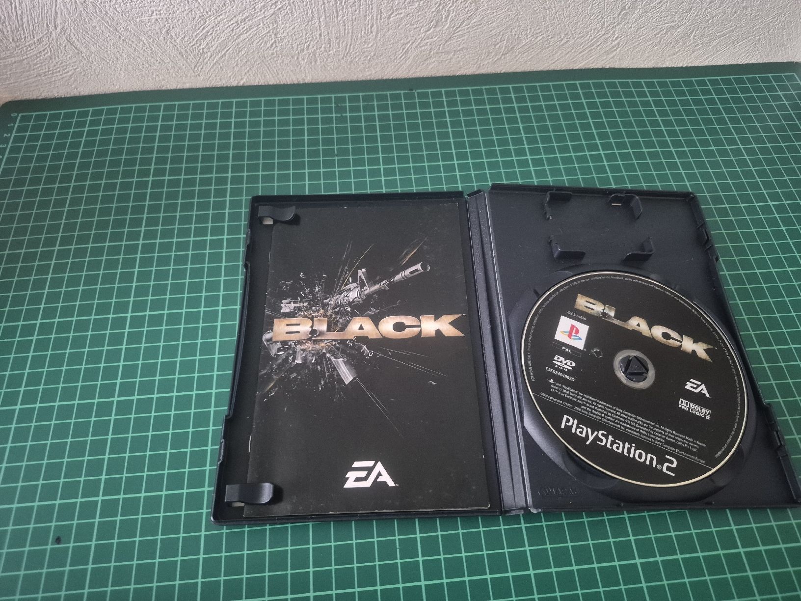 Sony Spiele: Playstation 2 Game BLACK good condition PS2 – Gebraucht aus Meyrin von Retro-GZ 1