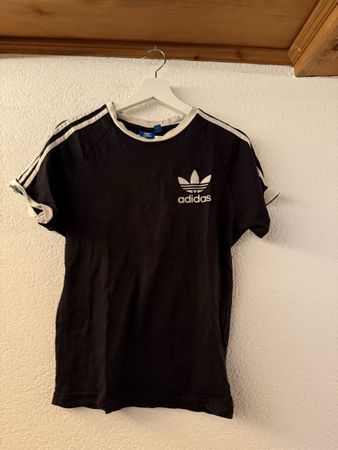 Adidas T-Shirt schwarz