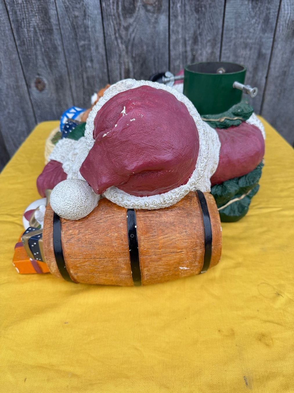 Figuren: Weihnachtsmann Figur mit Baumständer – Gebraucht aus Sachseln von BONATI01 4