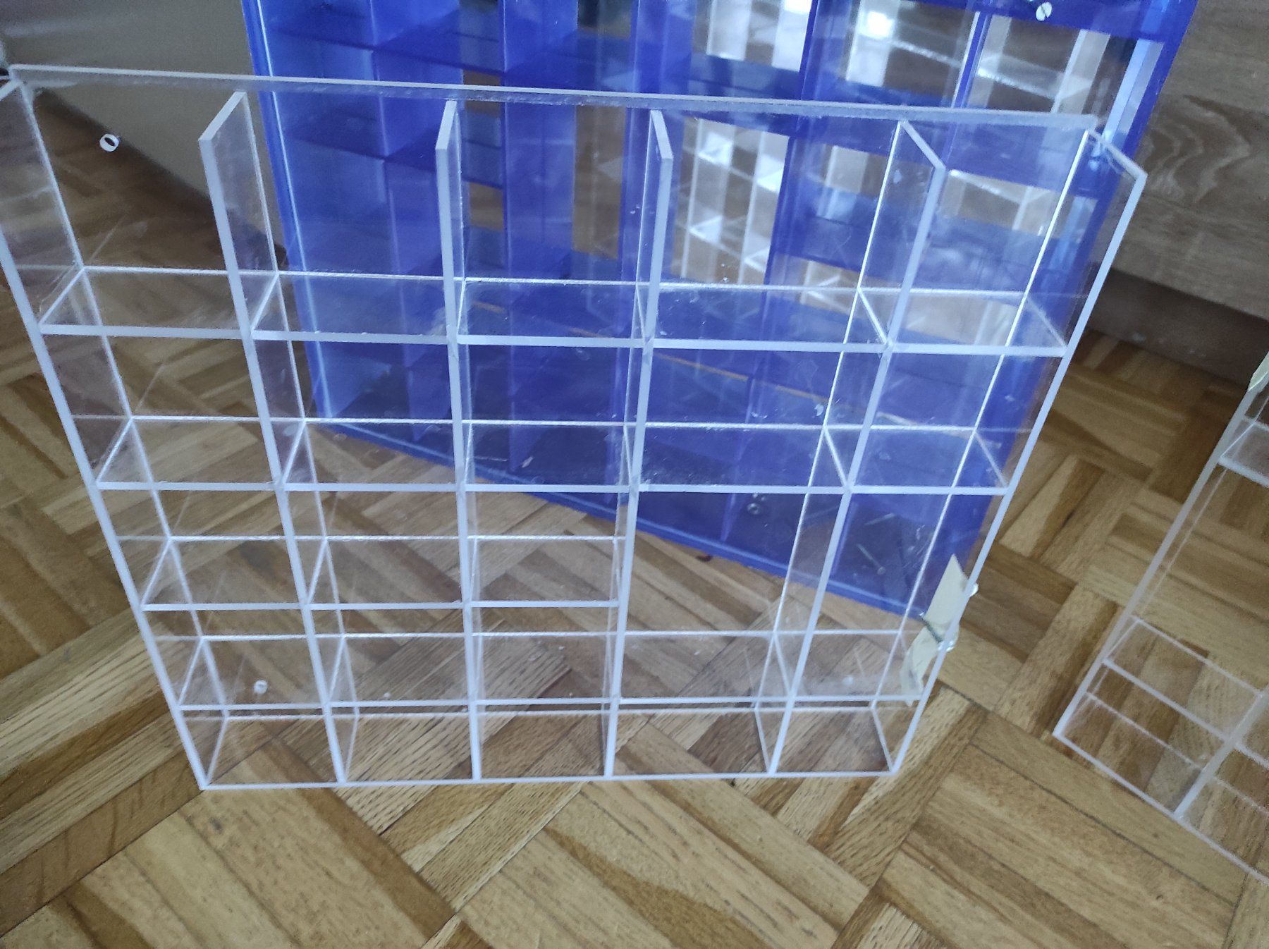 Vetrine: Lot 3 vitrines pour miniatures – Usato da Renens VD venduto da cla_7zv5 2