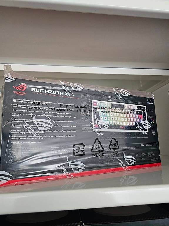 Tastaturen: ASUS ROG Azoth X Wireless & NX Snow V2 - Schweizer Layout – Gebraucht aus Mettau von BasarVerkauf 3