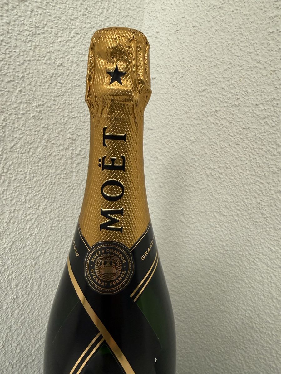 Wein: Moët & Chandon Grand Vintage 2015 Champagner – Neu (gemäss Beschreibung) aus Goldach von Messerguru 2