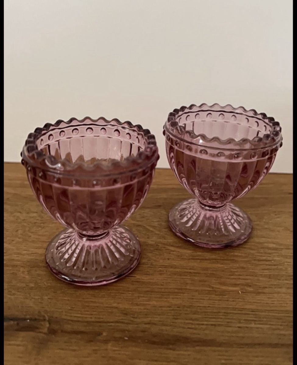 Altre Stoviglie: 2x Glas Eierbecher altrosa  – Usato da Altdorf UR venduto da JanAil