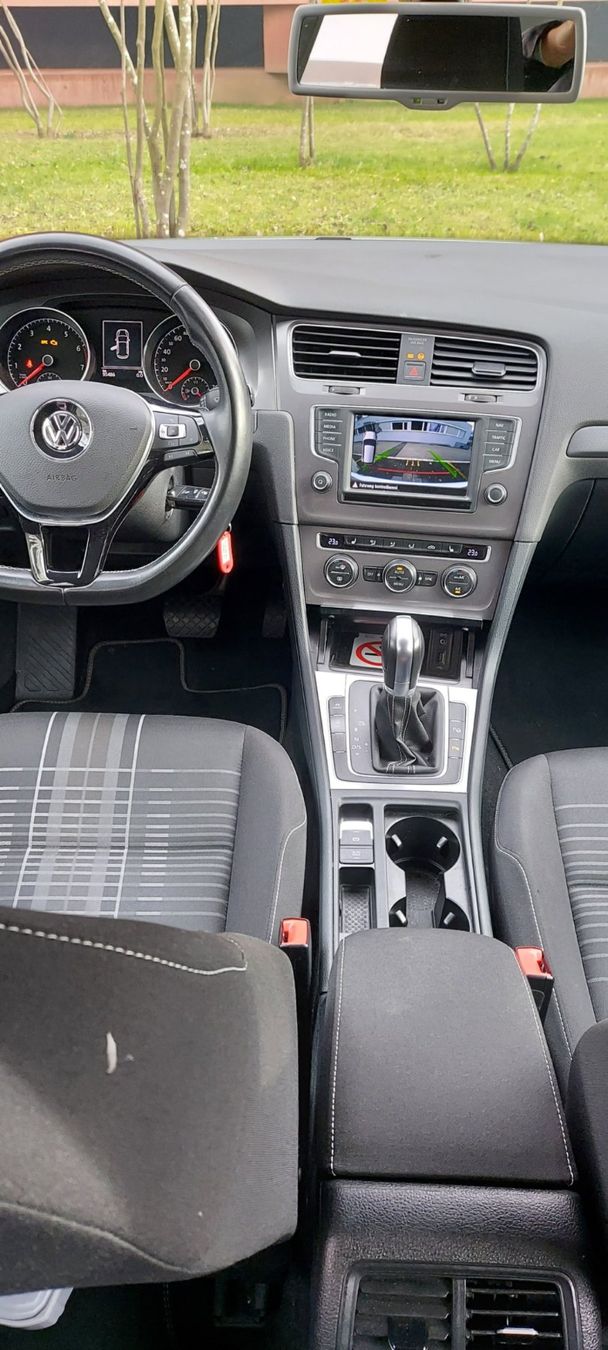VW Automobili: Mietauto** Golf 1.4 lt Benzin – Usato da Zug venduto da krissang 3