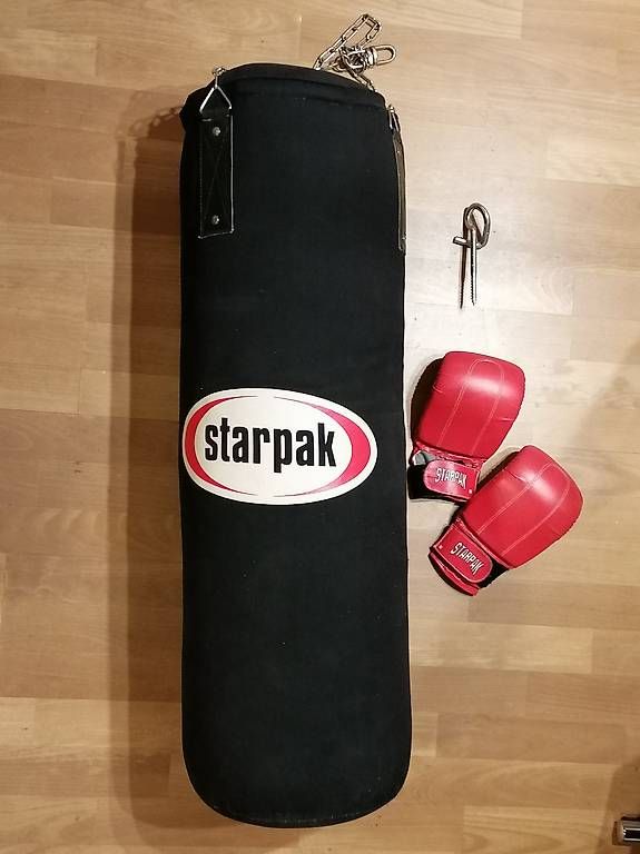 Boxsäcke: Boxsack mit Boxhandschuhen und Fixierhaken – Gebraucht aus Steinen von ems_dave