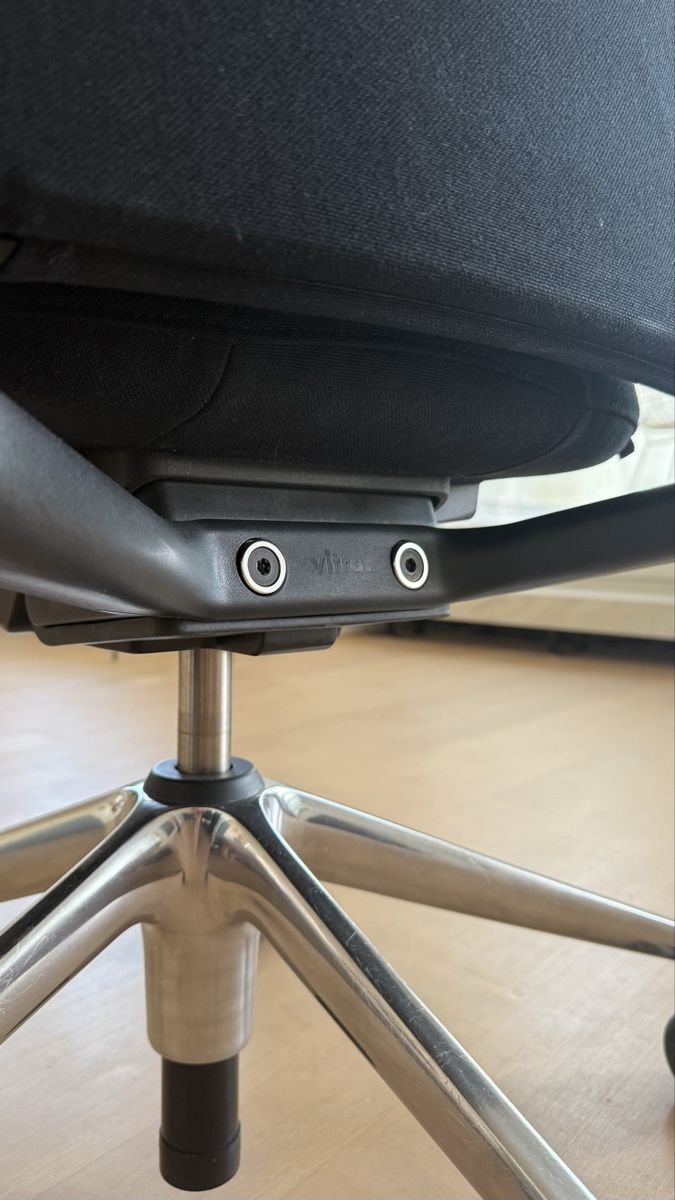 Vitra Stühle: Vitra ID Trim Bürostuhl – Neu (gemäss Beschreibung) aus Uitikon Waldegg von mosss.m 3