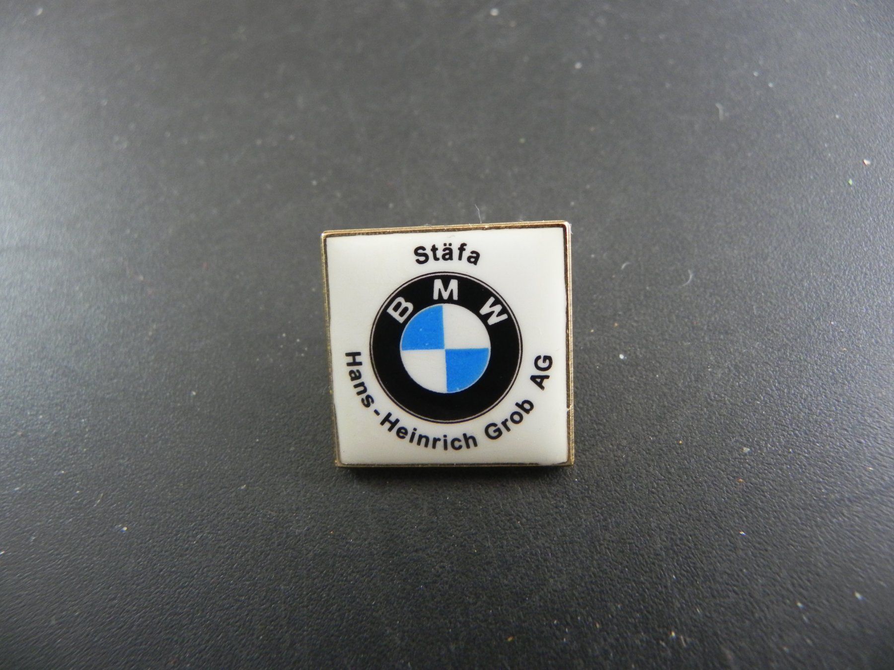 Broches & Aiguilles: Auto Abzeichen BMW Stäfa – D'occasion à Biel/Bienne par Gogolozi