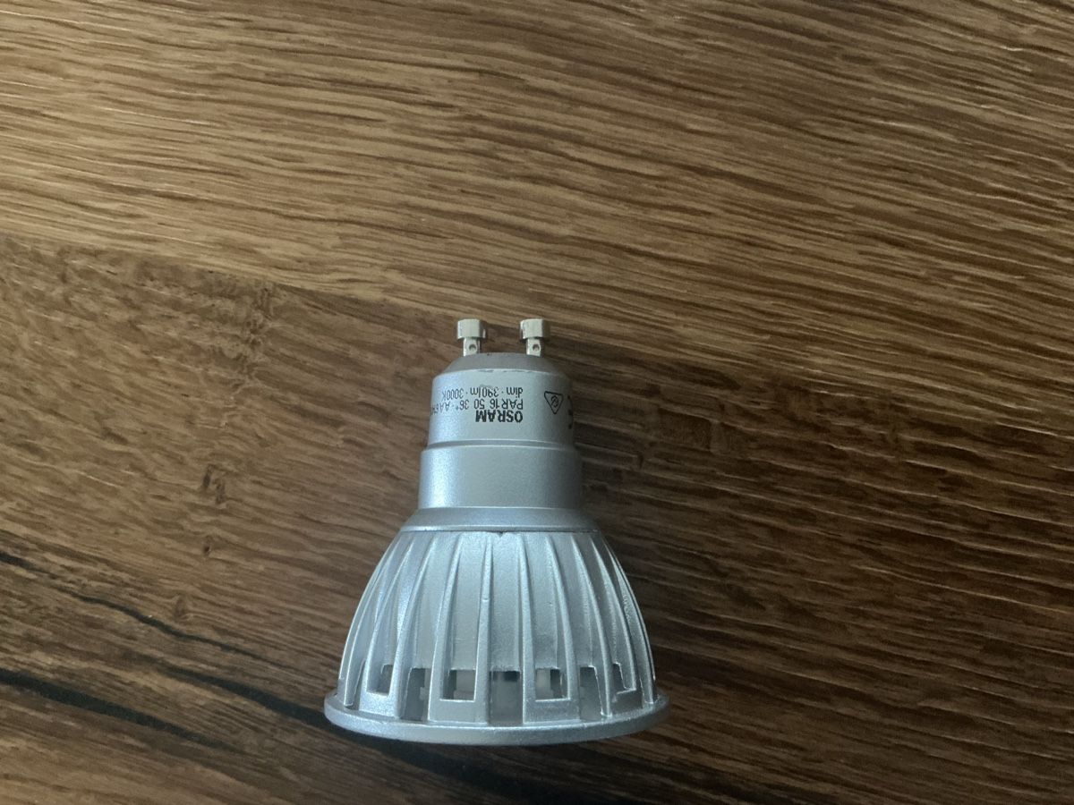 Osram Lampade: OSRAM Light LED GU 10 – Usato da Buchs AG venduto da chipmunk710 3