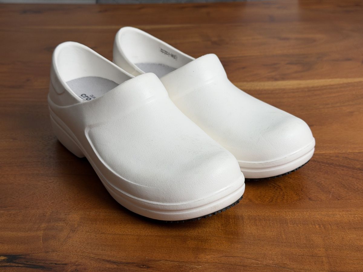 Crocs Scarpe da uomo: Crocs Bistro Work Clogs Weiss Grösse M6 / W8  – Usato da Gossau SG venduto da Alex_Tech 1