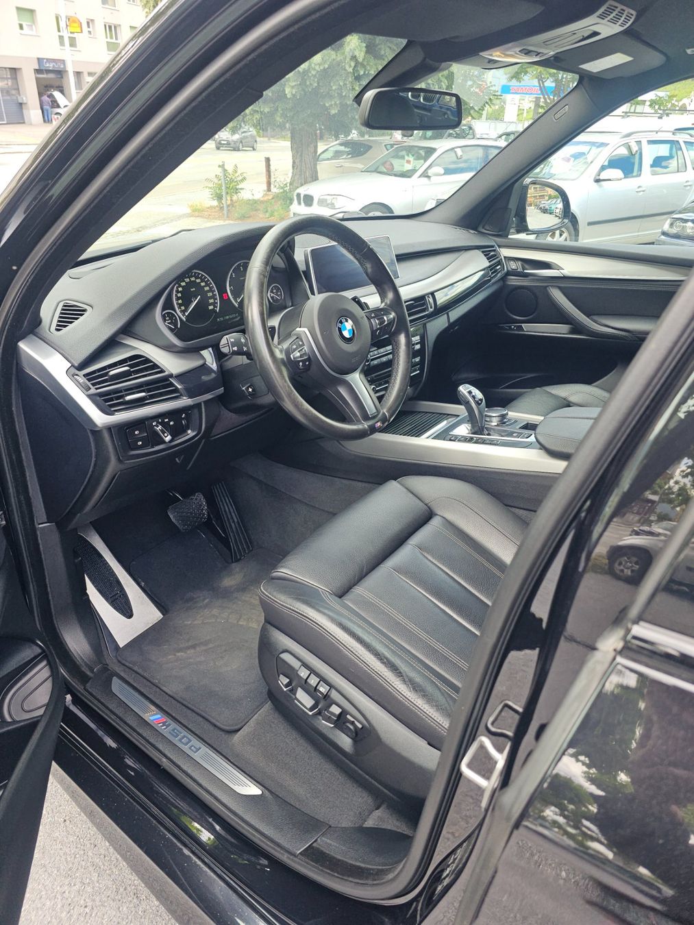 BMW Automobili: BMW X5 M50D – Usato da Sierre venduto da gusia 4
