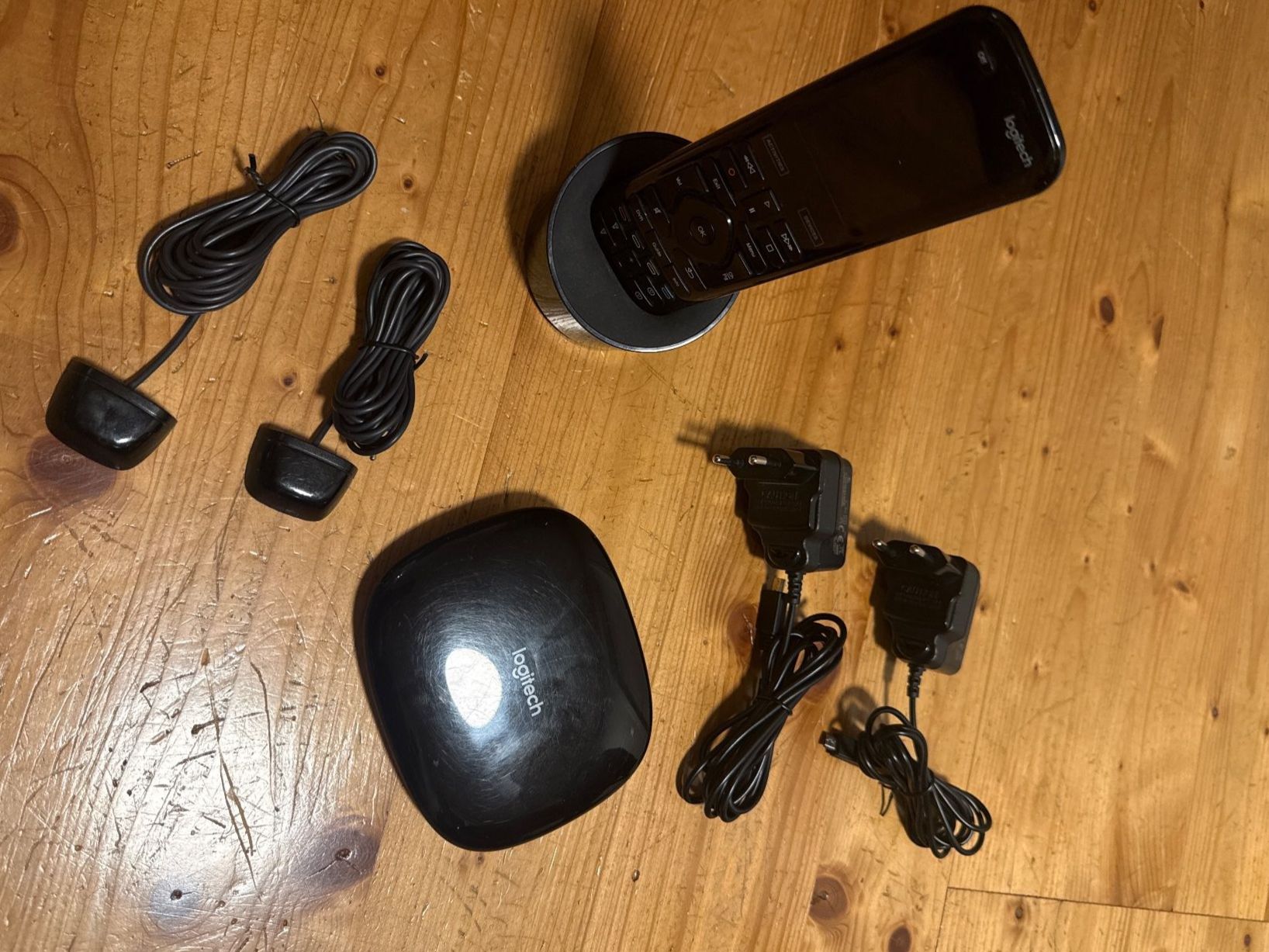 Logitech Telecomandi: Logitech Harmony Elite – Usato da Uetendorf venduto da Bruno919999999 3