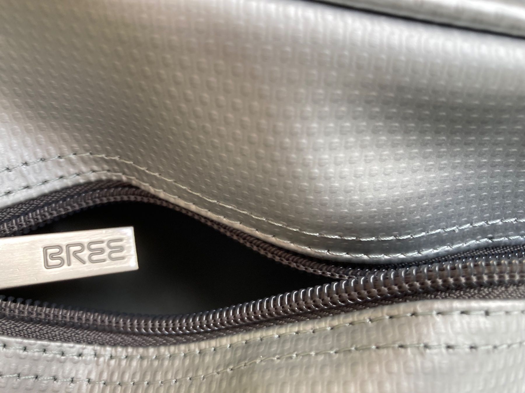 BREE Punch 53 Beauty Case Tasche Plane silber NEU Kosmetik (Neu und ...