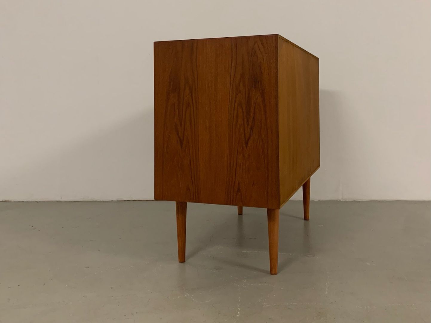 Cassettiere: MidCentury Teak Sideboard Cado 60er – Usato da Basel venduto da MidMod20C 4