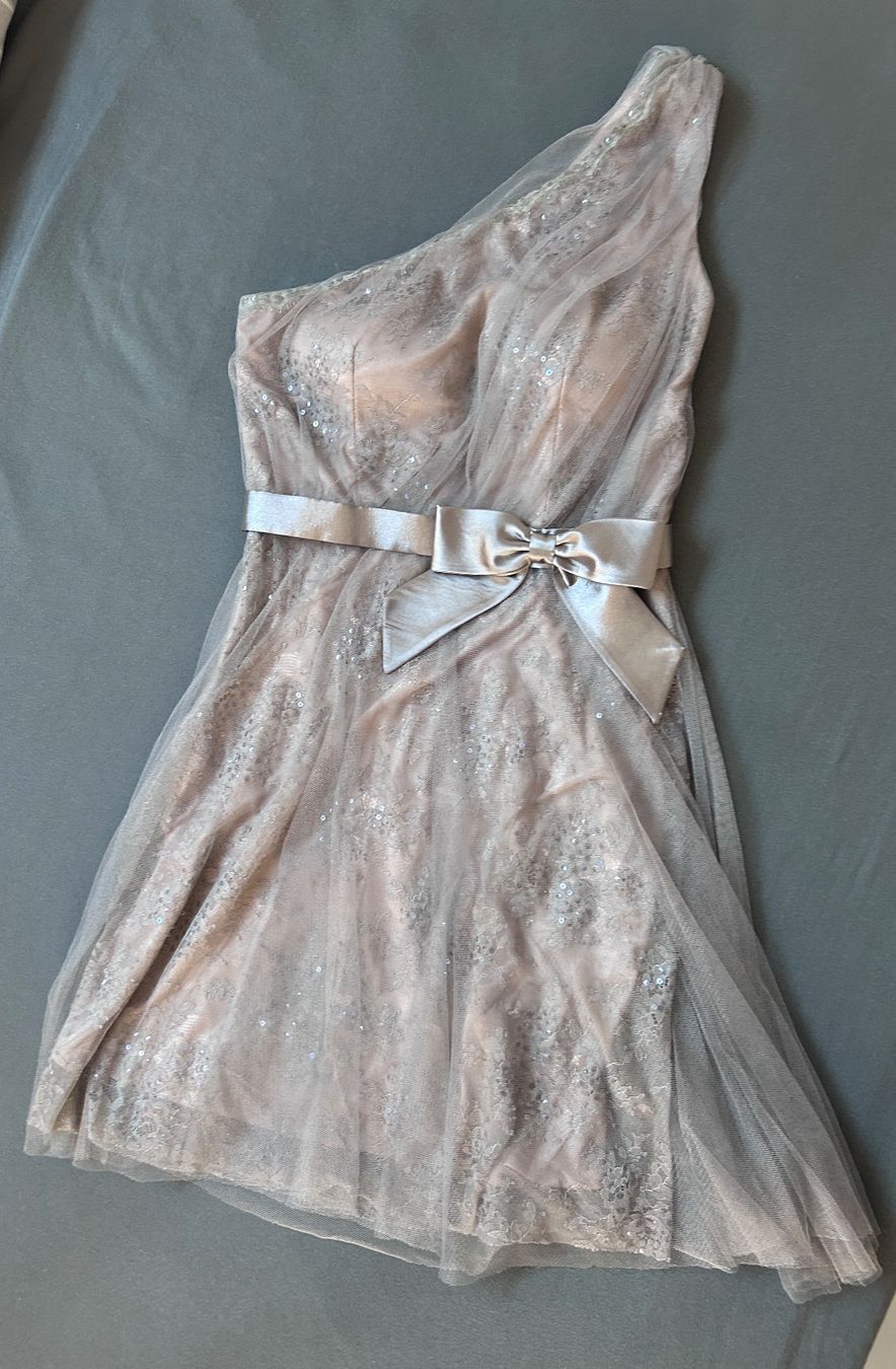 Vestiti: Festkleid – Usato da Möriken AG venduto da EveMllr