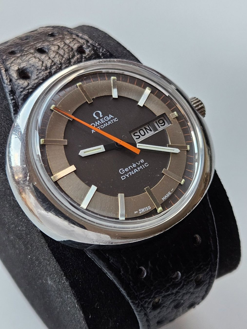 Omega Montres: 9 Omega Geneve Dynamic Automatic Day Date – D'occasion à Berikon par mmm21 1