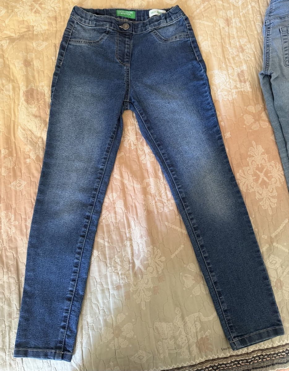 Benetton Pantaloni: Set Jeans Grösse 128 – Usato da Bern venduto da Olenush 1