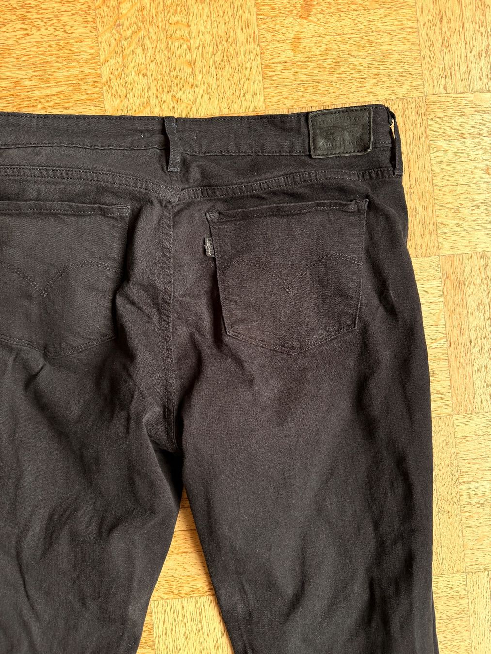 Levi's Jeans: 2 Paar Levi’s Jeans – Usato da Zürich venduto da bluebirdmon 8