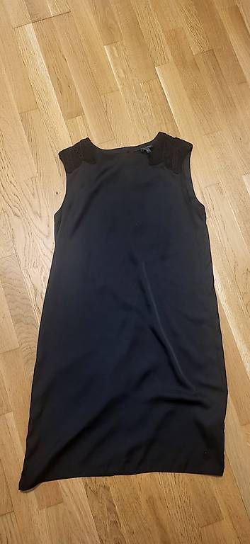 Vestiti: Armani Kleid – Usato da Aarburg venduto da vere86 1