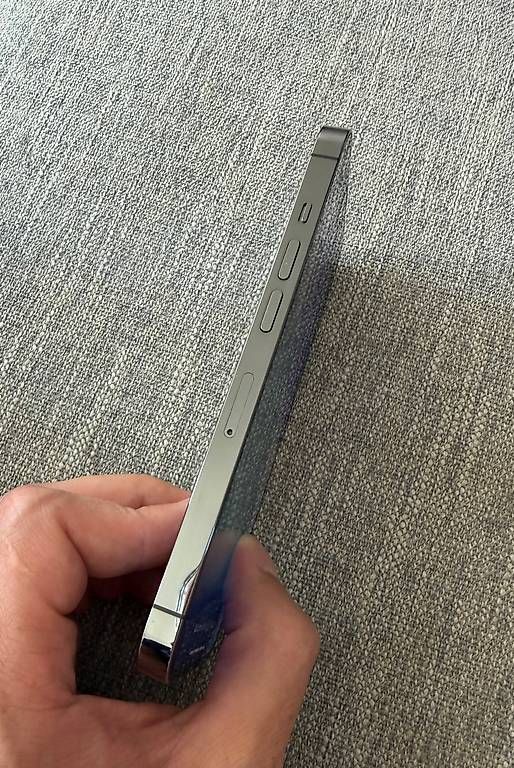 Telefoni cellulari / Smartphones: Iphone 13Pro – Usato da Dietlikon venduto da MRenevey 3
