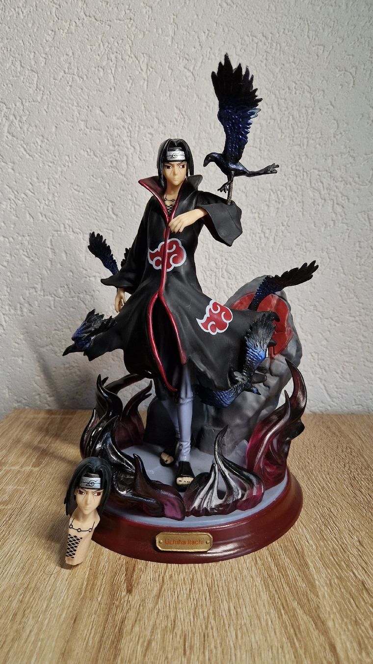 Figurines: Figurine Itachi Uchiha – D'occasion à Bernex par Hallohisse