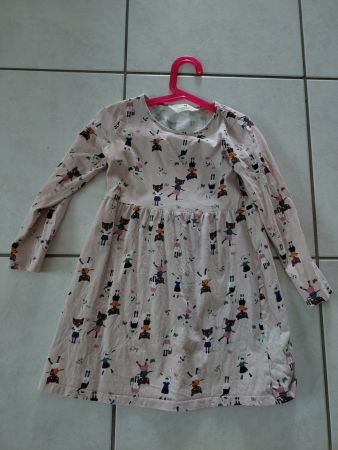 Kleid 122/128