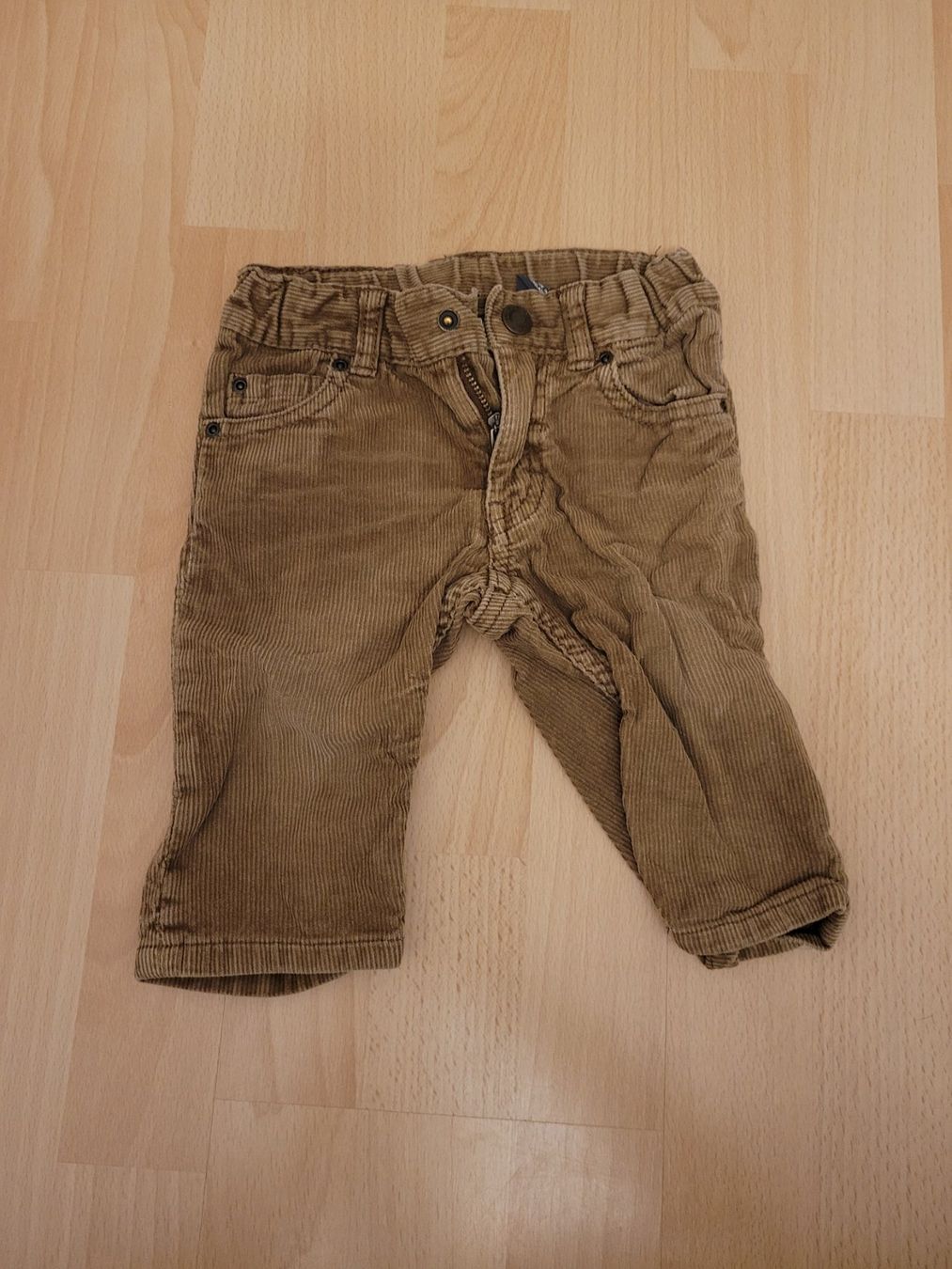 Pantalons: Hose gr. 68 – D'occasion à Inwil par Flower2325
