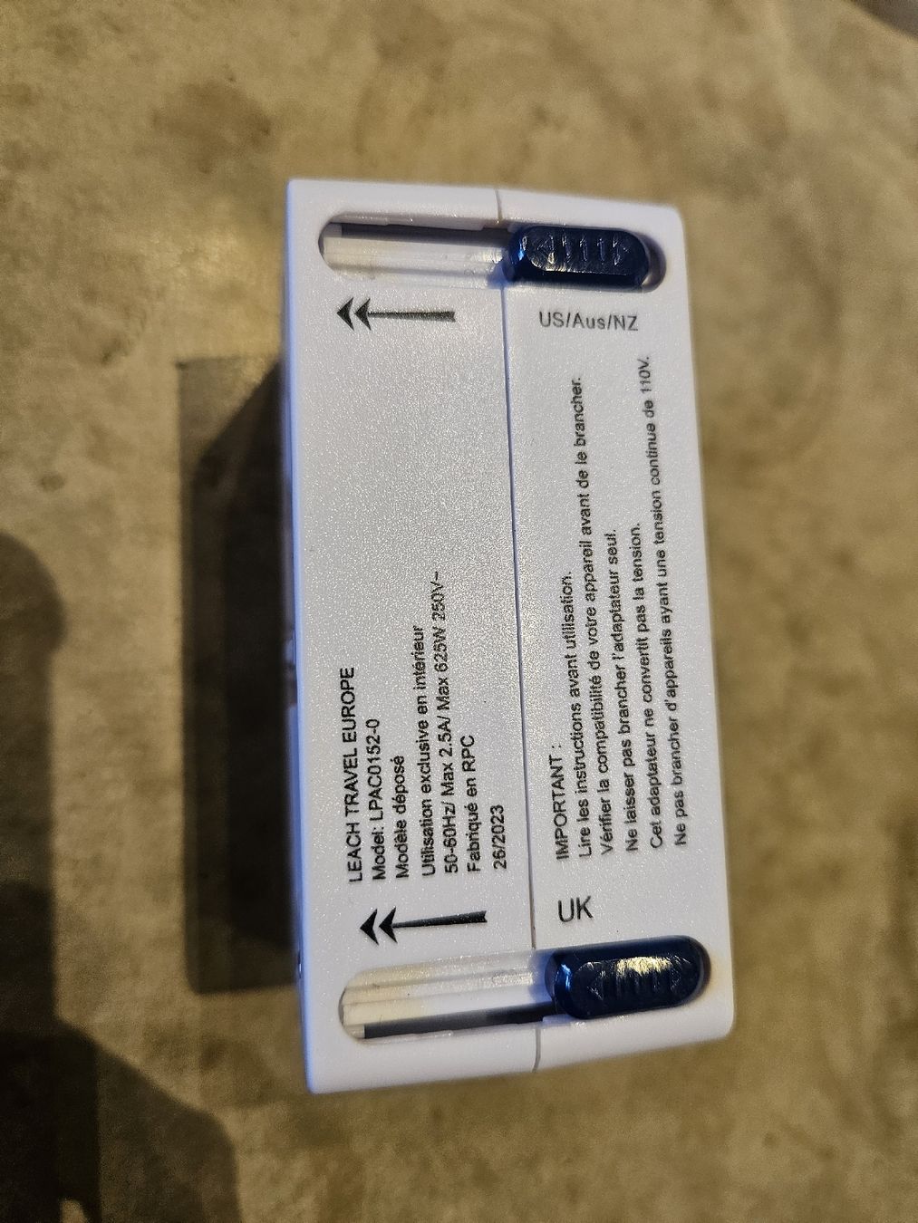 Laufwerke & Adapter: Universal Travel Adaptator – Neu (gemäss Beschreibung) aus Celerina von cor_9yfb 3