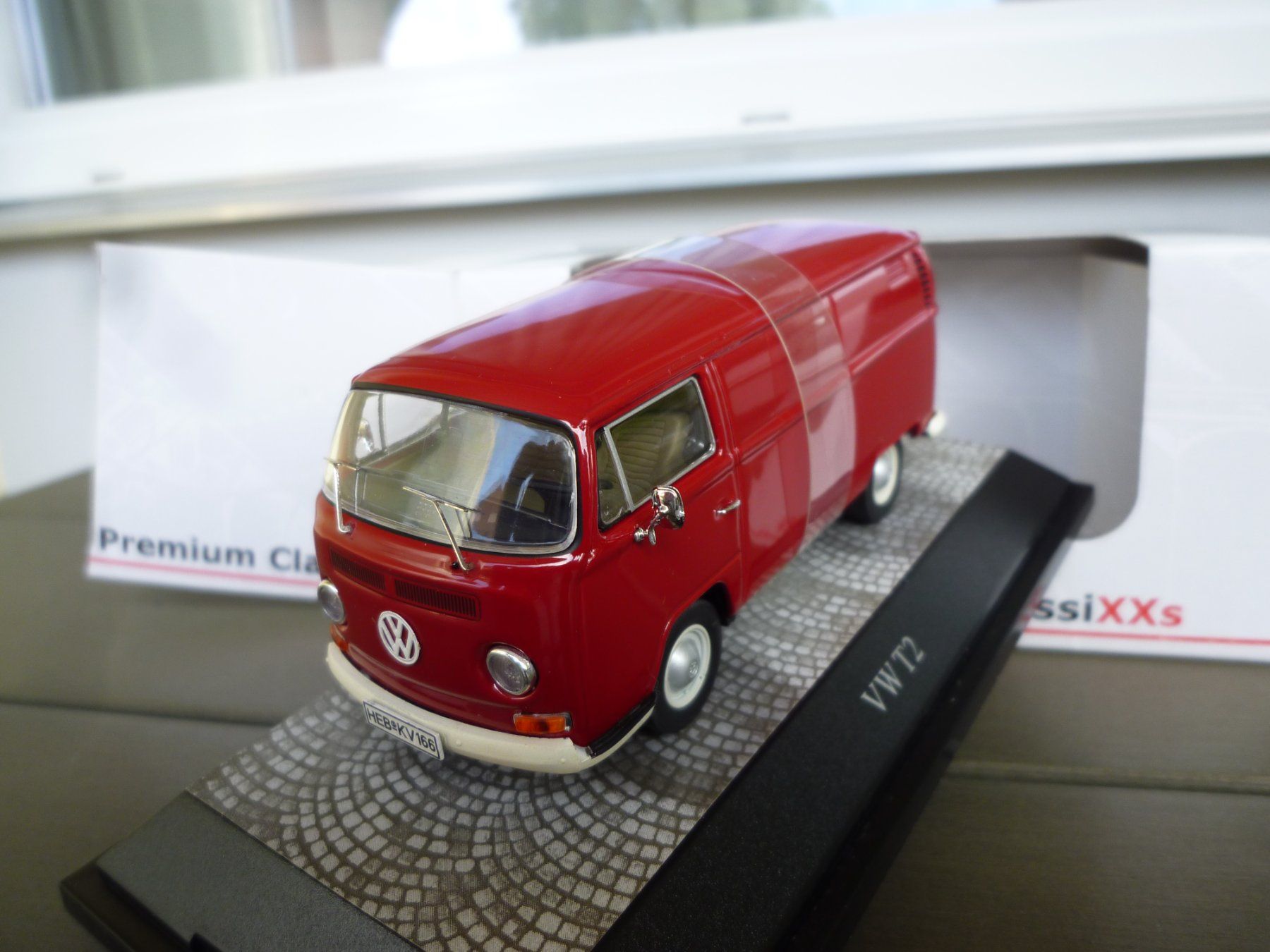 Volkswagen Modellini d'auto: VW T2 Kastenwagen – Nuovo e nell'imballaggio originale da Flawil venduto da Imperiosud 2