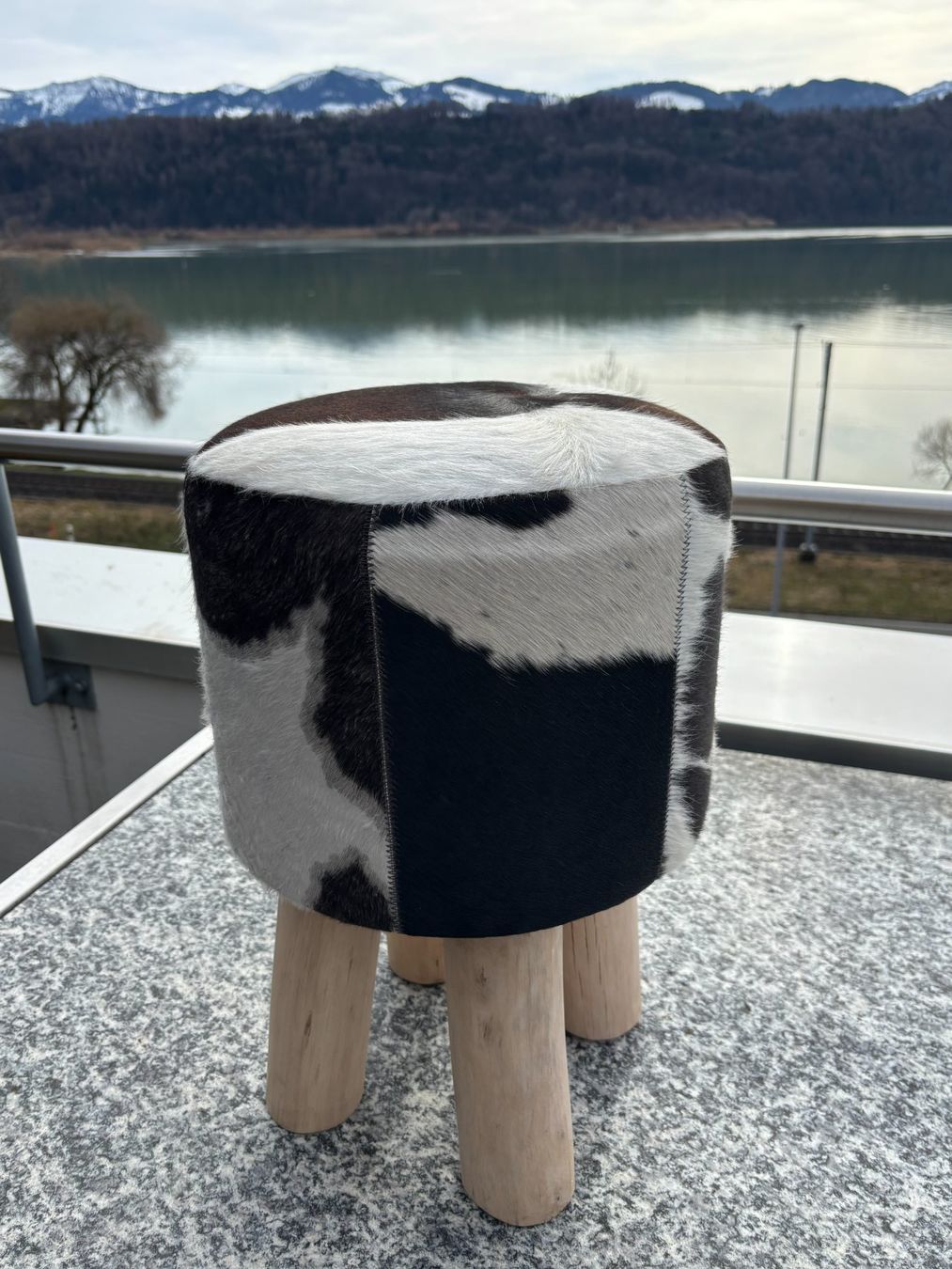 Sgabelli: Hocker Fell, NEU, 4 Beine aus Holz – Nuovo (secondo la descrizione) da Laax GR venduto da wil_66wq