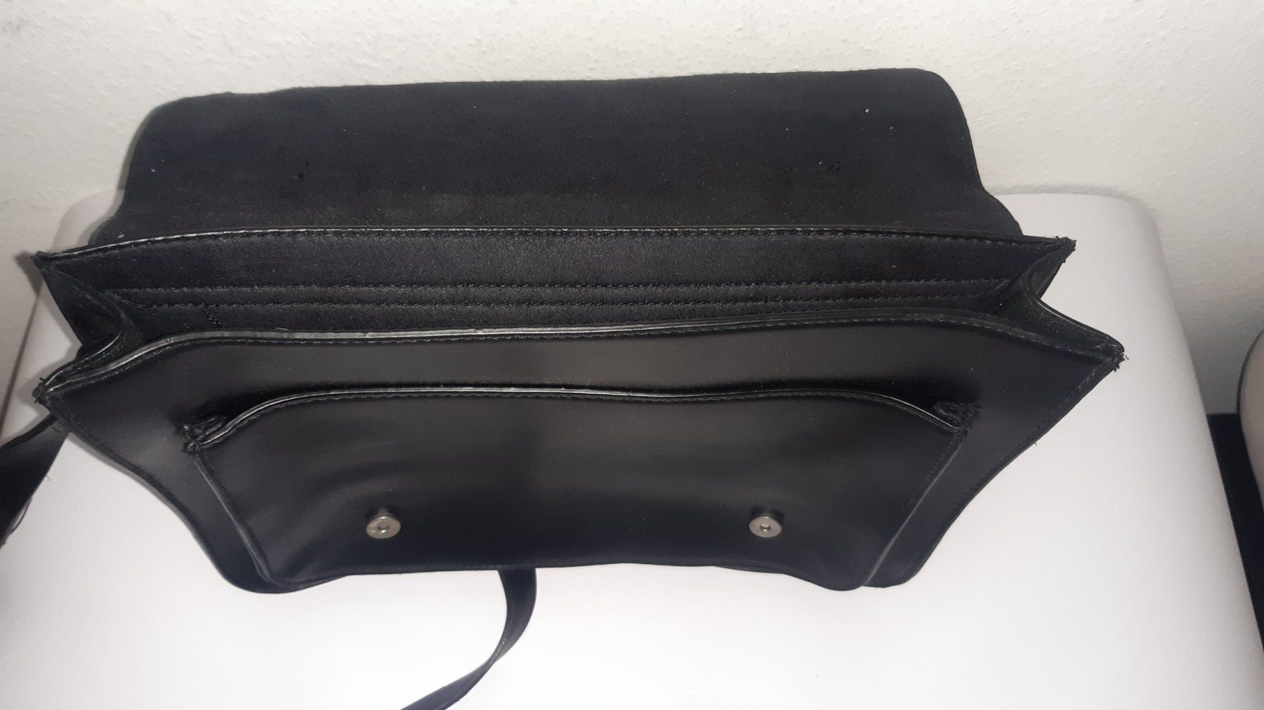 Stradivarius Borse: Schwarze Tasche Stradivarius – Usato da Basel venduto da Laura0133 1