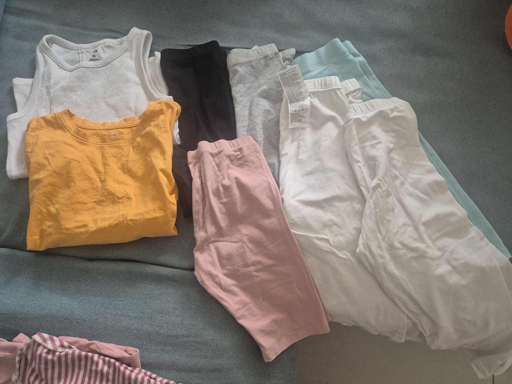 H&M Lotti & Set di vestiti: Kinderkleider gr. 134/140  – Nuovo (secondo la descrizione) da Stetten AG venduto da Lor_vfs6 1