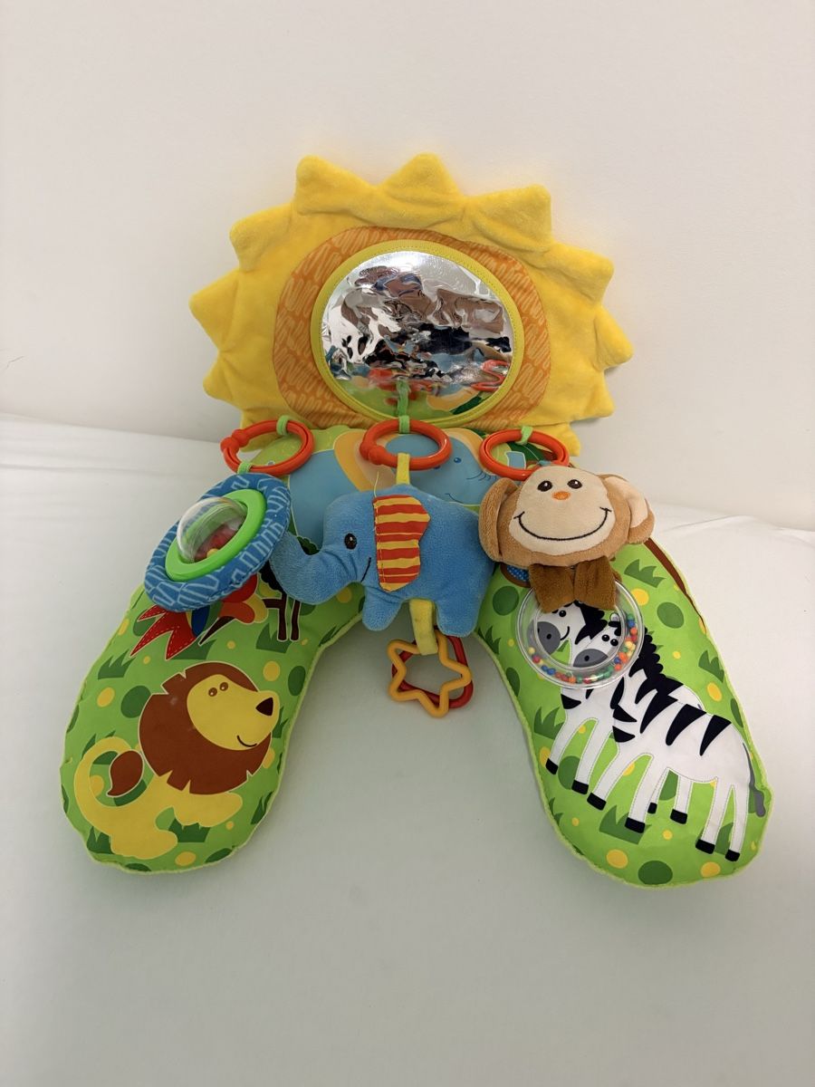 Tappeto da gioco: Tummy Time Kissen mit Greiflingen – Usato da Münchenstein venduto da Miresolese