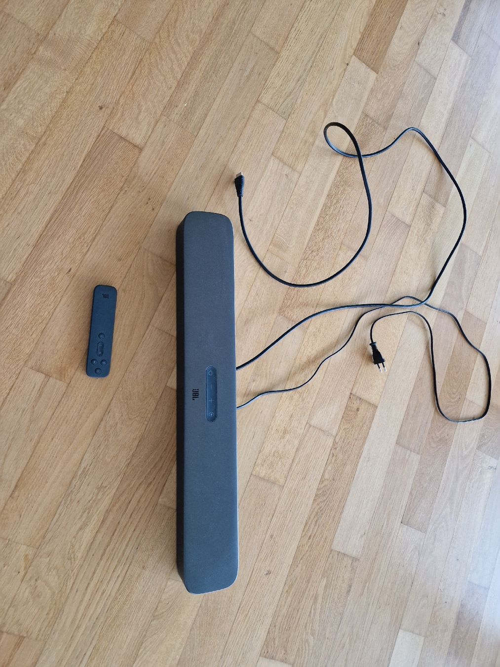 JBL Home Cinema: Soundbar JBL 2.0 – Usato da Sarnen venduto da Silvia-Obwalden 1