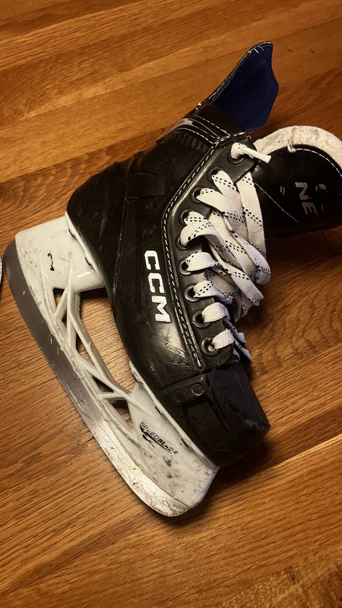 Ccm Pattini da ghiaccio: Patins CCM Next taille EUR 35 – Usato da Biel/Bienne venduto da juicejuice 3