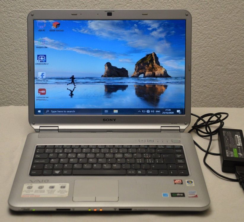 Sony Vaio PCG-8141M – 18,4" Intel Centrino 2 (pour Pièces / Ne Fonctionne Pas)