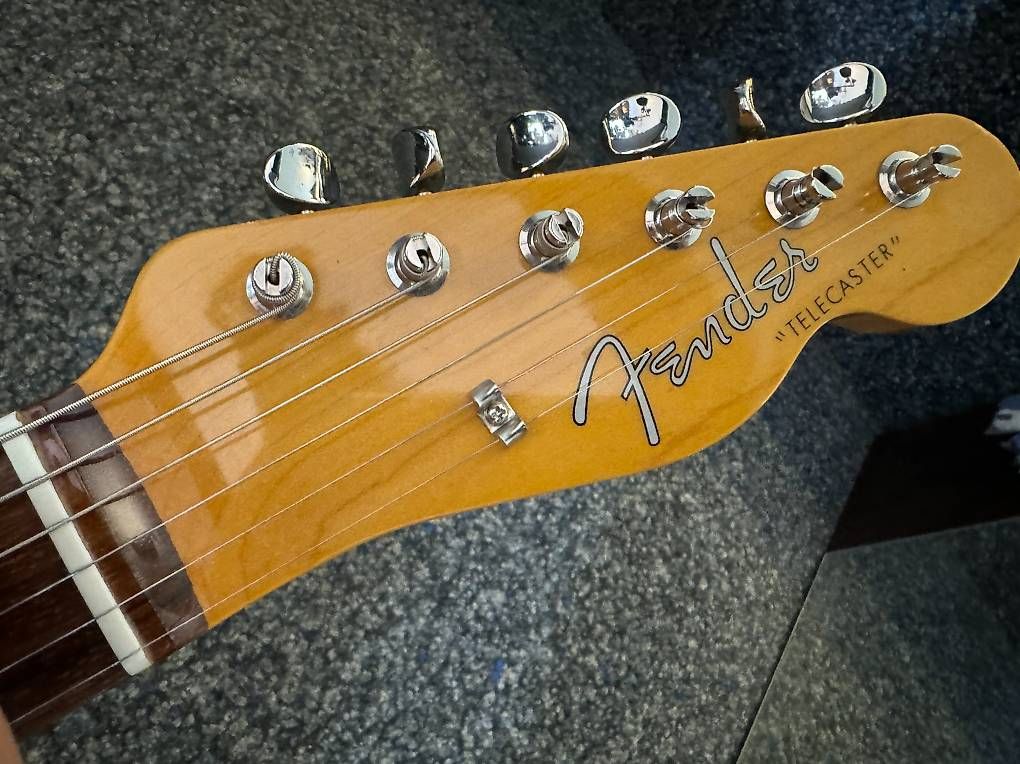 Strumenti musicali: Fender Telecaster Custom reissu 62 with Bigsby – Usato da Morges venduto da GvnMusic 2