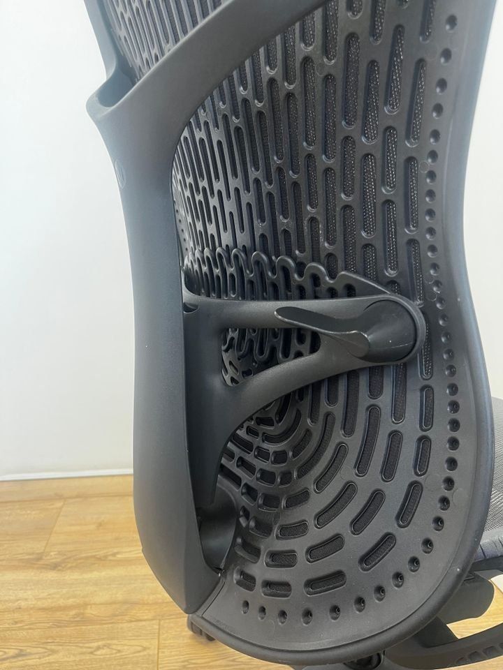 Herman Miller Chaises: Herman Miller Mirra 2 Graphite Butterfly – D'occasion à Purmerend par Offeco 8