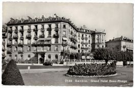 Genève, Grand-Hôtel Beau-Rivage, voiture époque, circ. 1958