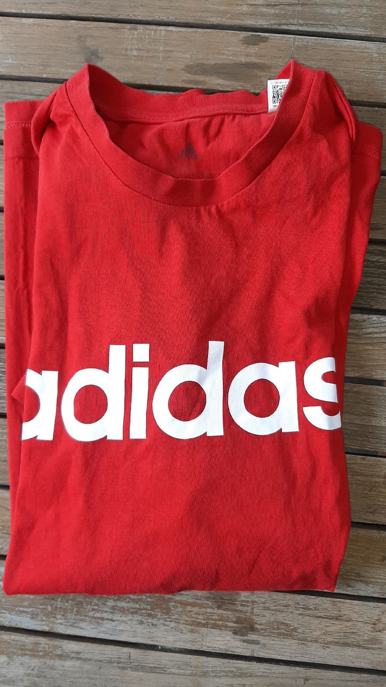 Adidas T-shirt: T-Shirt – Usato da Lenzburg venduto da Meli0305