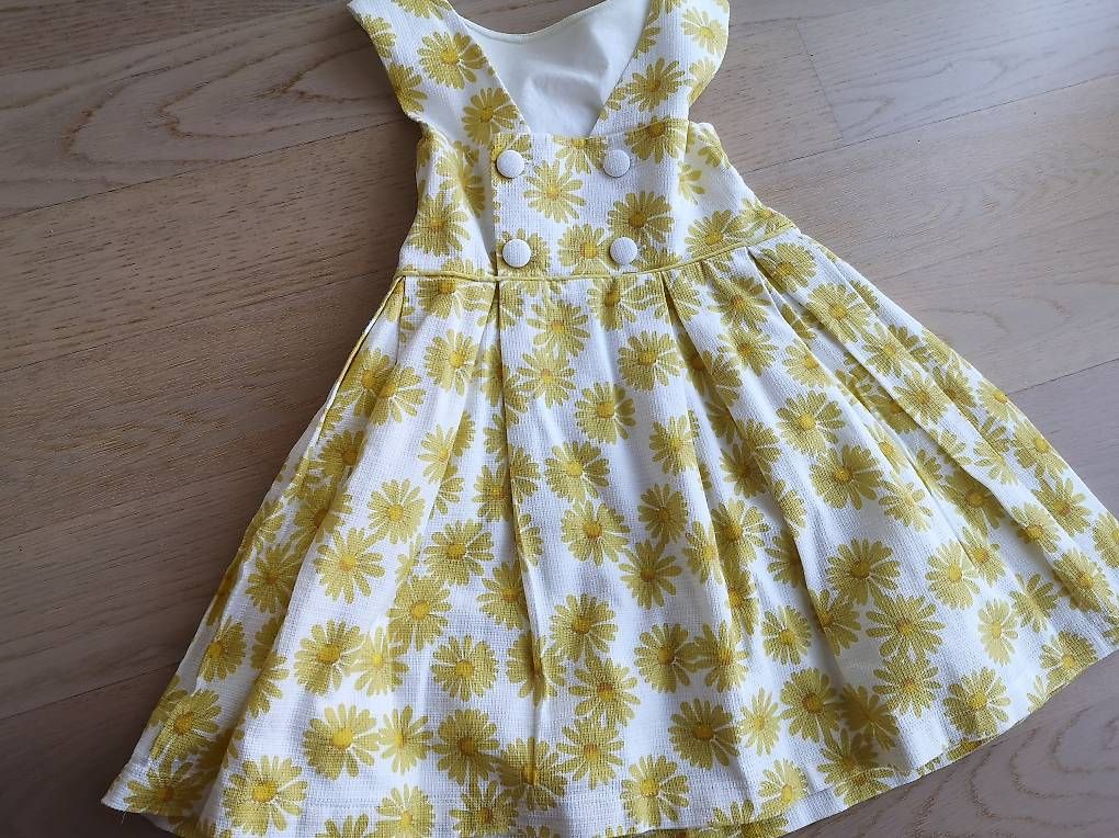 Vestiti & Gonne: Sommerkleid Mädchen von Sfera Gr. 110 – Usato da Ostermundigen venduto da lid_sg9q 2