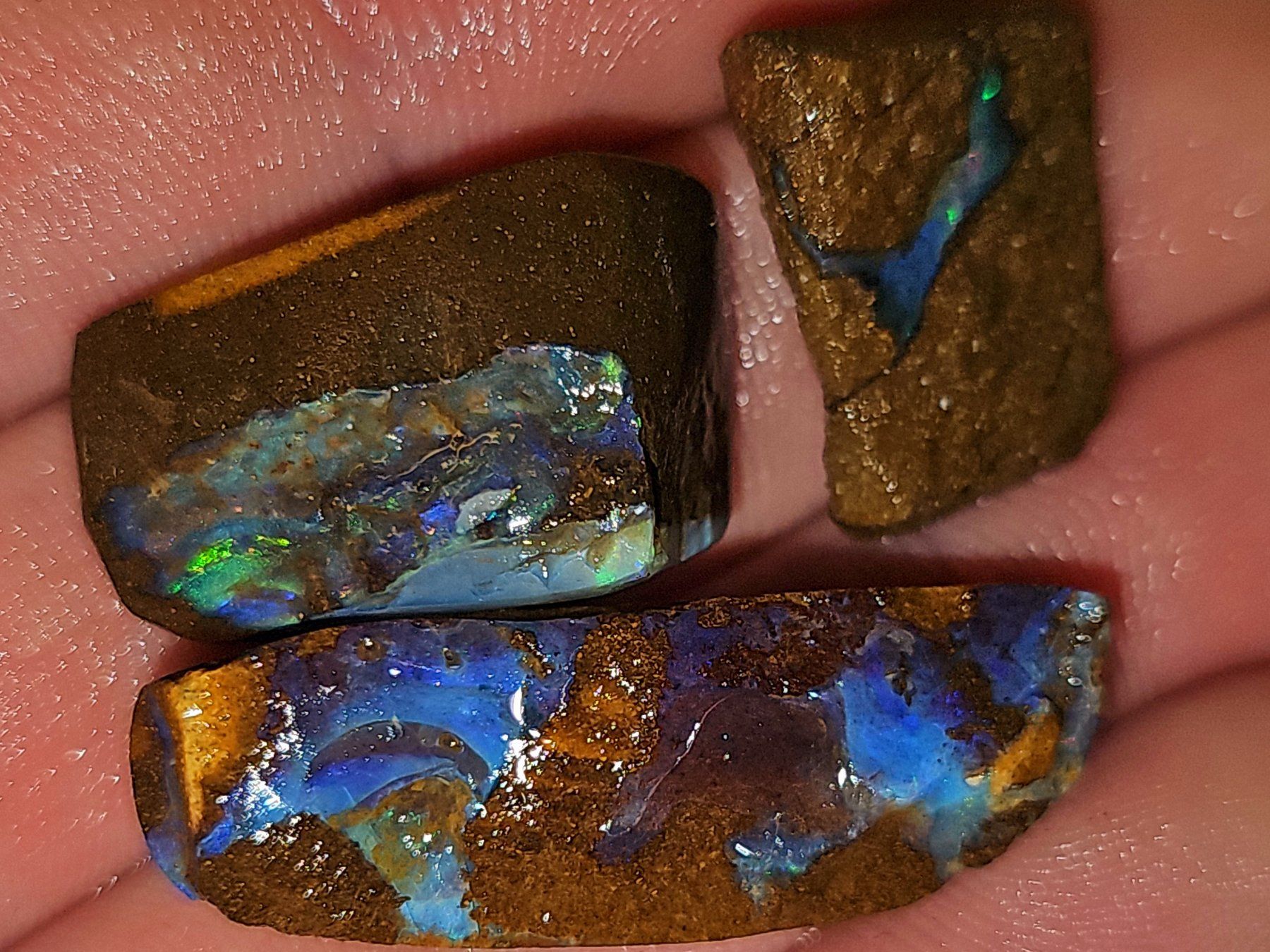 Edelsteine: 3 Australische Boulderopal Rohsteine – Neu und originalverpackt aus Uerkheim von Winwinner
