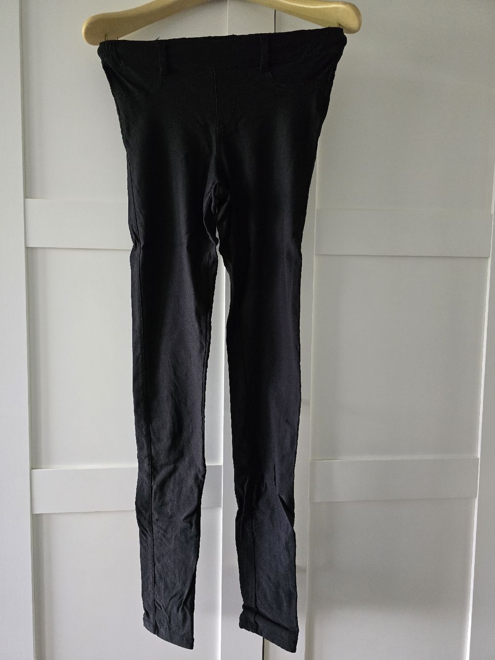 Pantaloni: Schwarze Stoffhose – Usato da Zug venduto da nic_wlj8 1