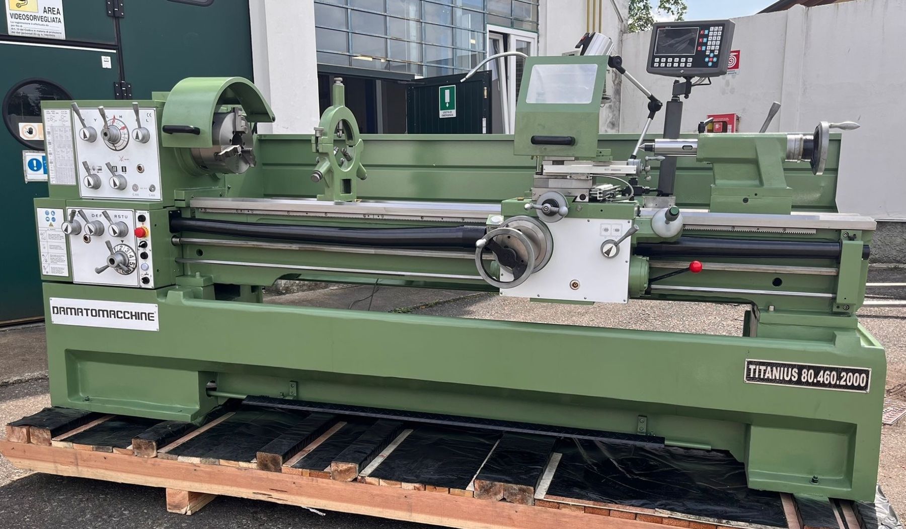 Tutte le macchine: Tornio Professionale Titanius 80.460.2000 DRO trifase – Nuovo e nell'imballaggio originale da Lamone venduto da TECDM 1