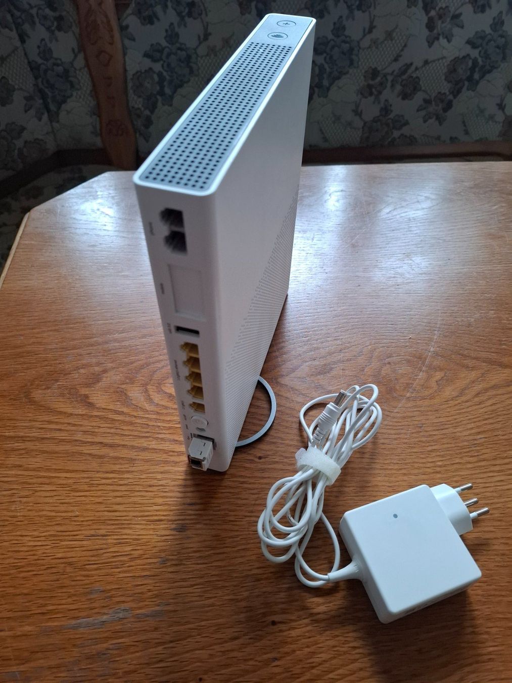 Swisscom Modems & Router: Swisscom Internet Router Centro Business 2.0 Top – Gebraucht aus Hunzenschwil von Hardrock6