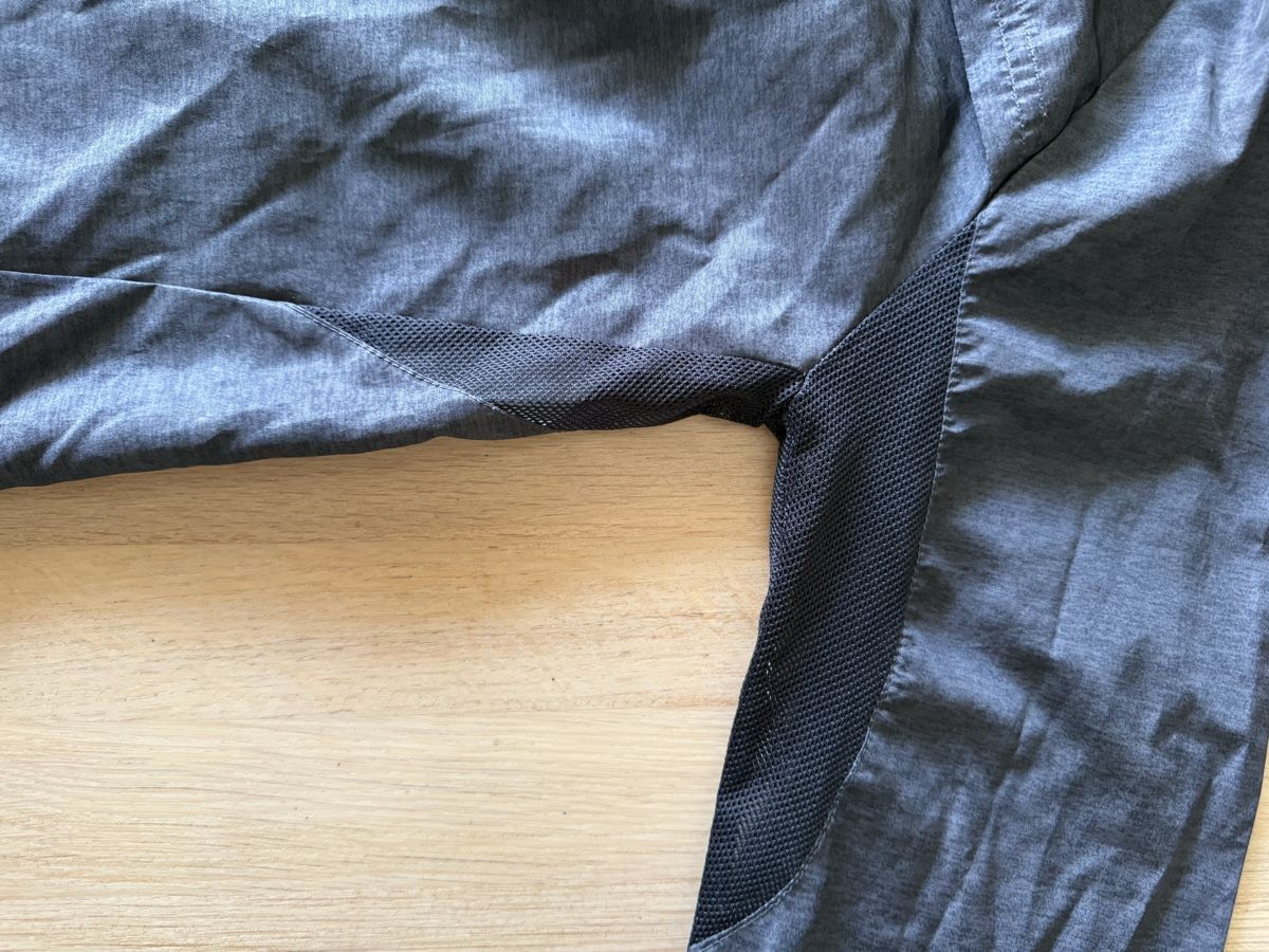 Vestes: Ipso running jacket – Neuf (Voir description) à Genève par hai_2rp8 2