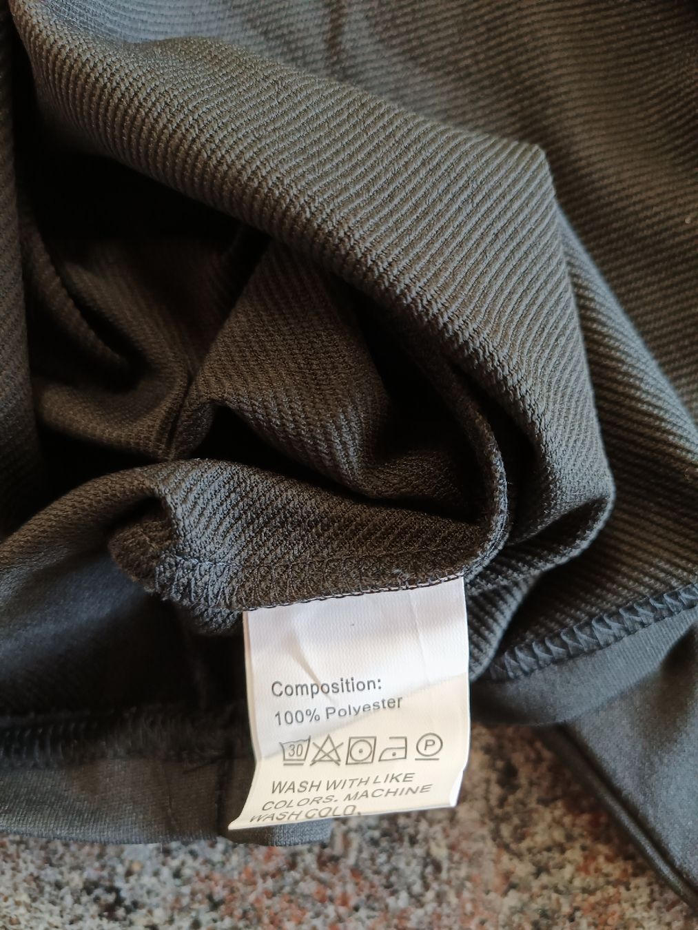 T-shirt: Shirt XL. neu – Nuovo (secondo la descrizione) da Bätterkinden venduto da Elefantenzoo 2