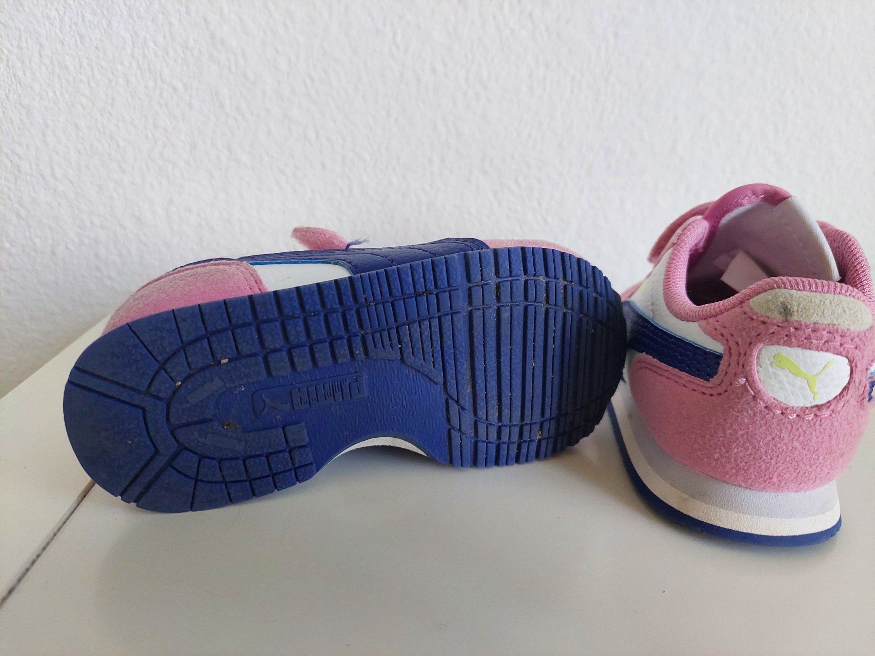 Puma Scarpe per ragazze: ROSA PUMA TURNSCHUH GR. 21 – Usato da Münchenstein venduto da Strupfi 3